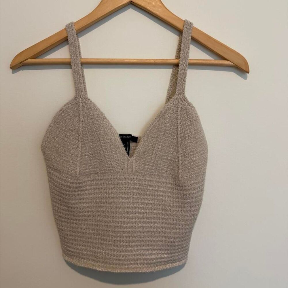 Nude beige knitted crop top